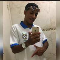 André